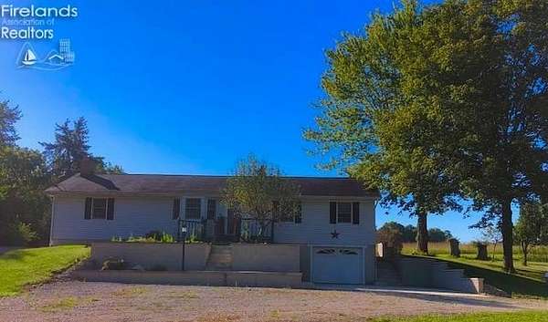 2.64 Acres of Residential Land with Home for Sale in Sycamore, Ohio