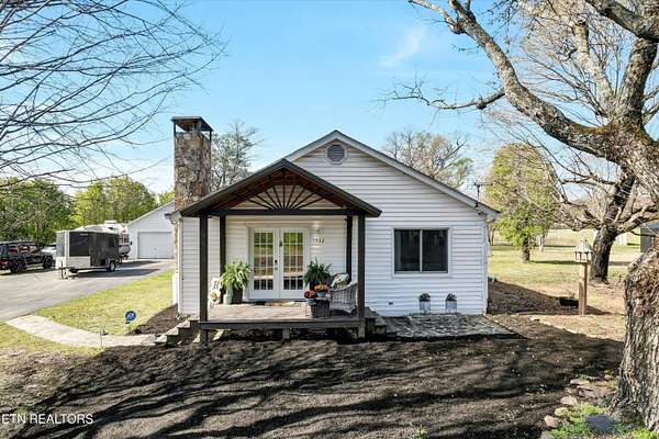 3.33 Acres of Residential Land with Home for Sale in Maryville, Tennessee