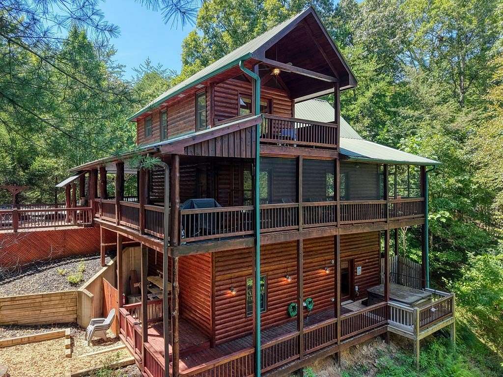 1.68 Acres of Residential Land with Home for Sale in Blue Ridge, Georgia