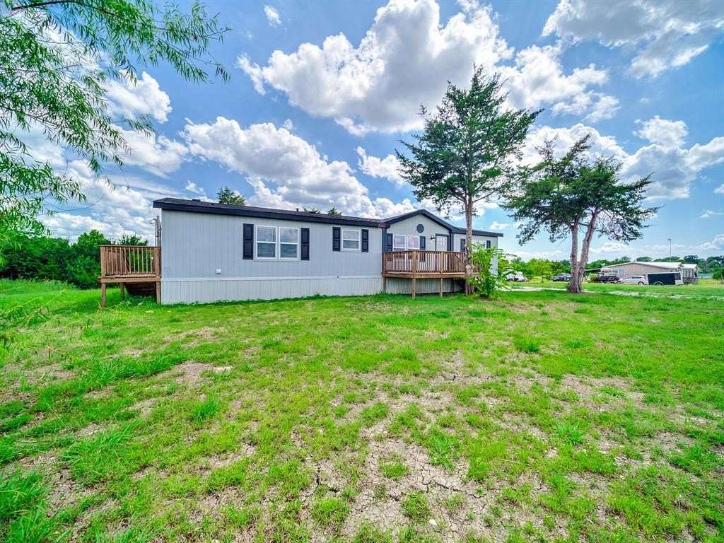 1.66 Acres of Residential Land with Home for Sale in Celeste, Texas