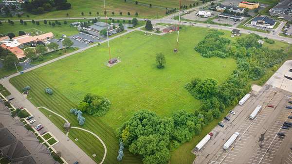 1.58 Acres of Improved Residential Land for Sale in Mount Vernon, Ohio