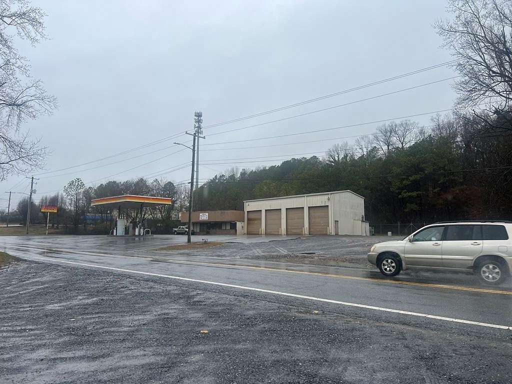 1.6 Acres of Improved Commercial Land for Sale in Dalton, Georgia