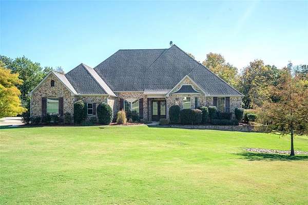 1.55 Acres of Residential Land with Home for Sale in Paris, Texas