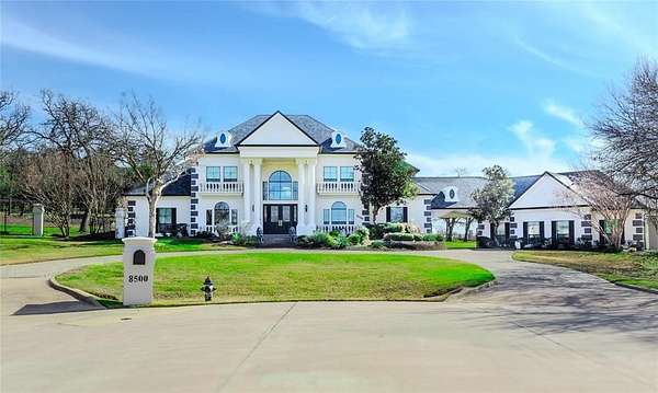 1.86 Acres of Residential Land with Home for Sale in Flower Mound, Texas