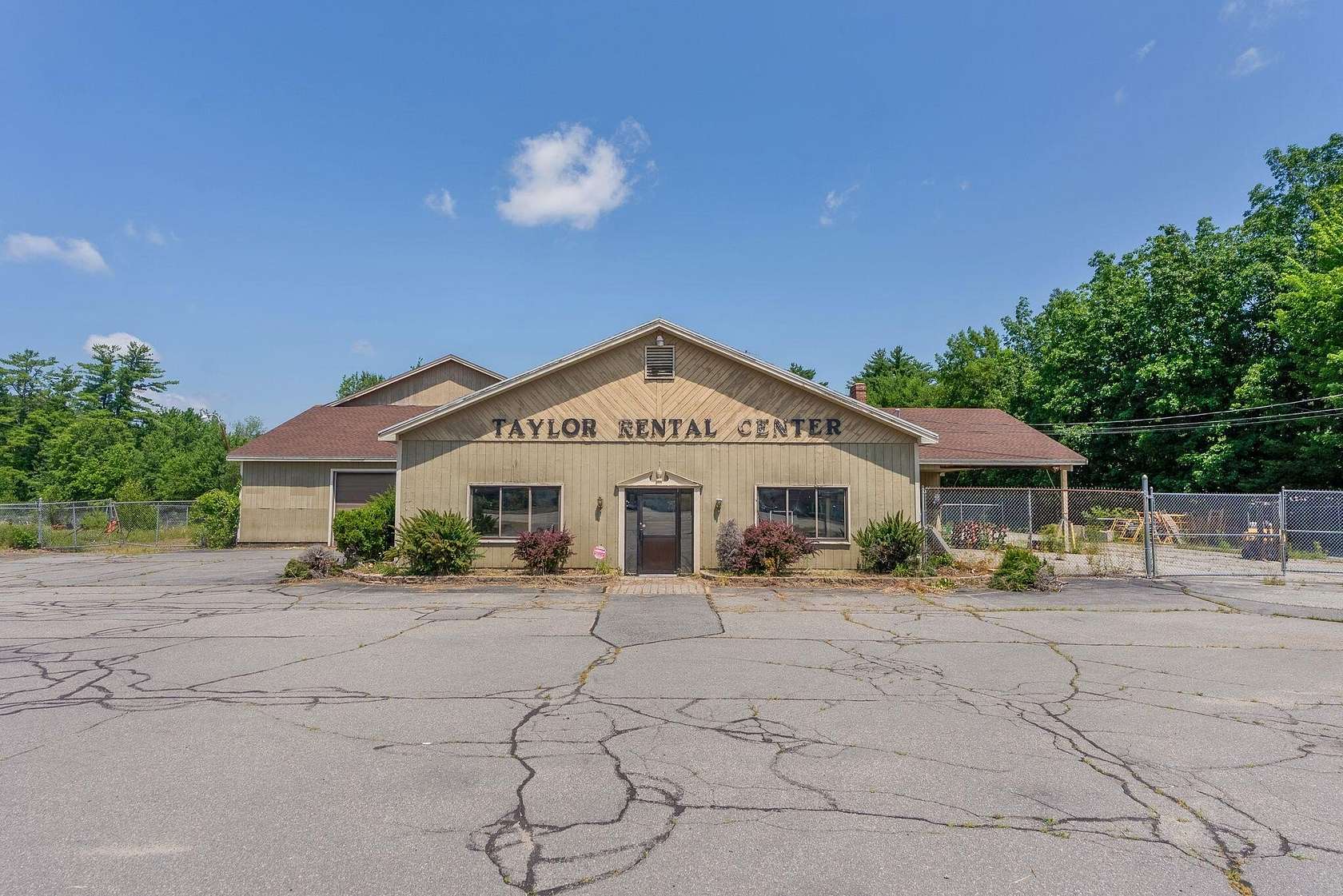 2 Acres of Improved Commercial Land for Sale in Sanford, Maine