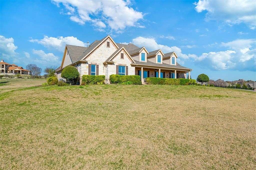 1.56 Acres of Residential Land with Home for Sale in Fort Worth, Texas