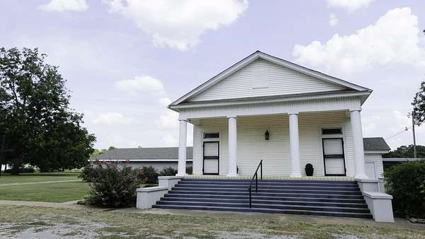 1.5 Acres of Improved Commercial Land for Sale in Wynne, Arkansas