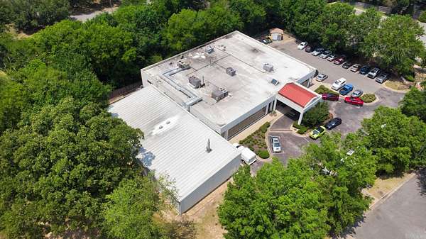 1.6 Acres of Improved Commercial Land for Sale in Little Rock, Arkansas