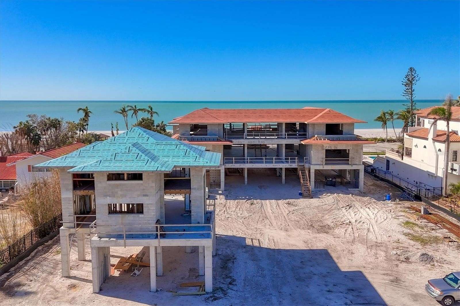 1.64 Acres of Residential Land with Home for Sale in Longboat Key, Florida