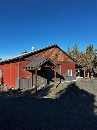 1.88 Acres of Land with Home for Sale in Prineville, Oregon