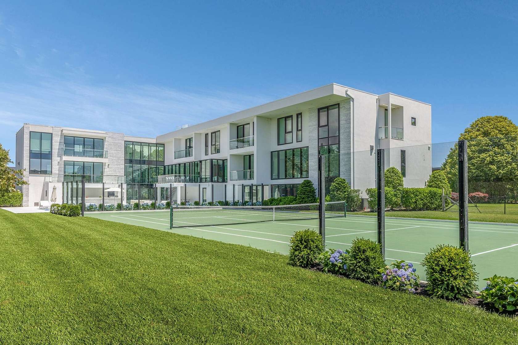 1.5 Acres of Residential Land with Home for Sale in Bridgehampton, New York