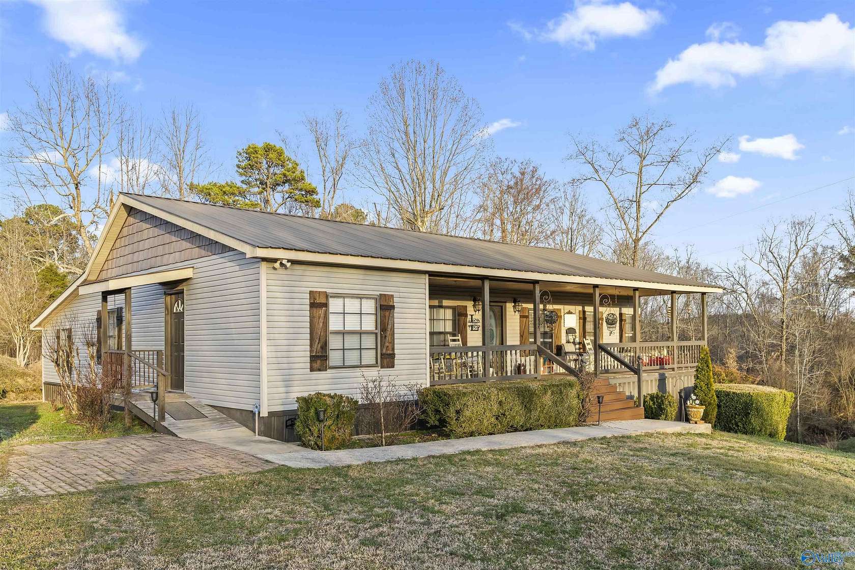 1.68 Acres of Residential Land with Home for Sale in Vinemont, Alabama
