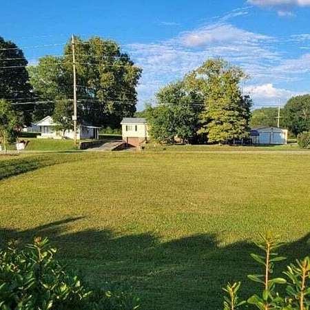 2 Acres of Improved Mixed-Use Land for Sale in Hixson, Tennessee