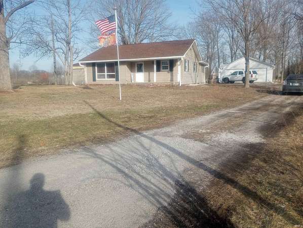 1.72 Acres of Residential Land with Home for Sale in Farmersburg, Indiana