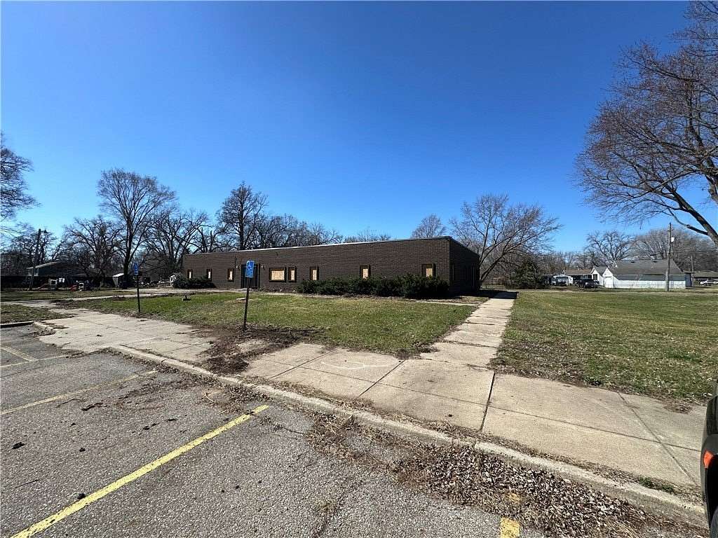 1.74 Acres of Mixed-Use Land for Sale in Des Moines, Iowa