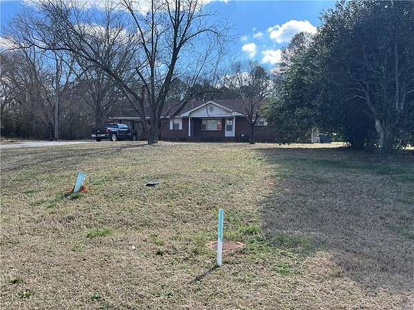 1.8 Acres of Improved Commercial Land for Sale in Cartersville, Georgia