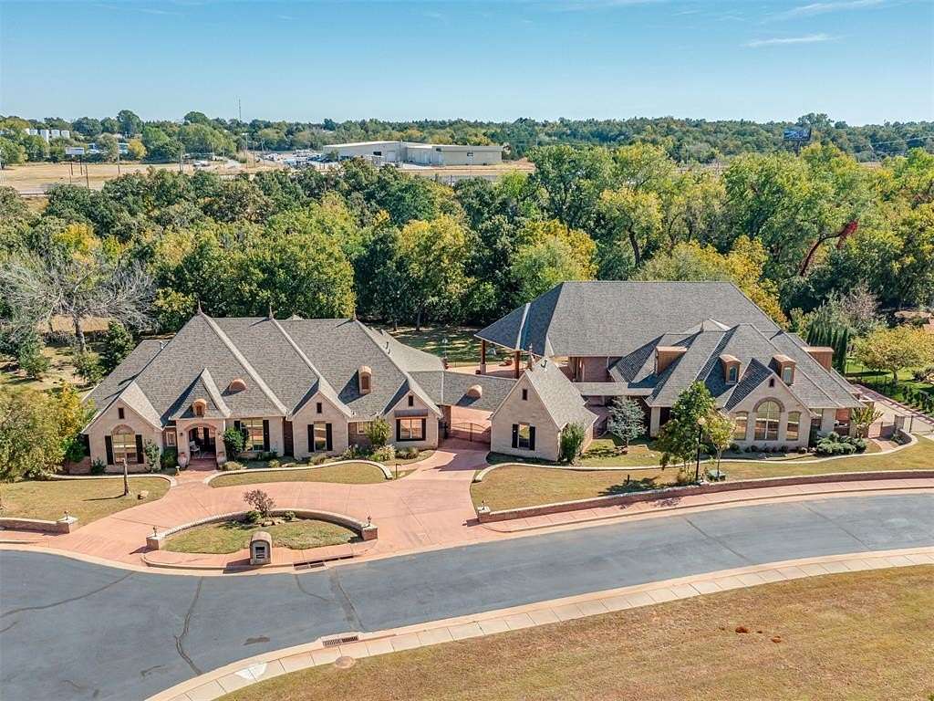 2 Acres of Residential Land with Home for Sale in Oklahoma City, Oklahoma