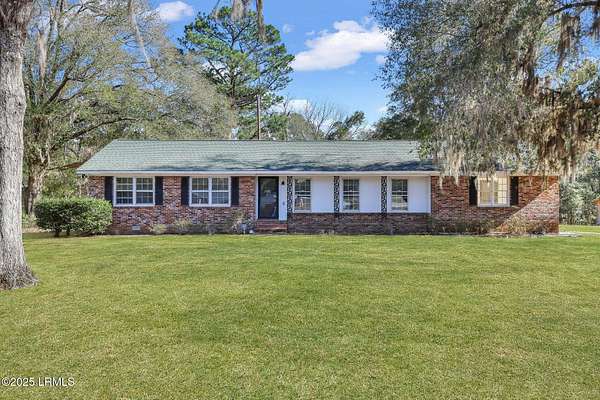 1.82 Acres of Residential Land with Home for Sale in Allendale, South Carolina