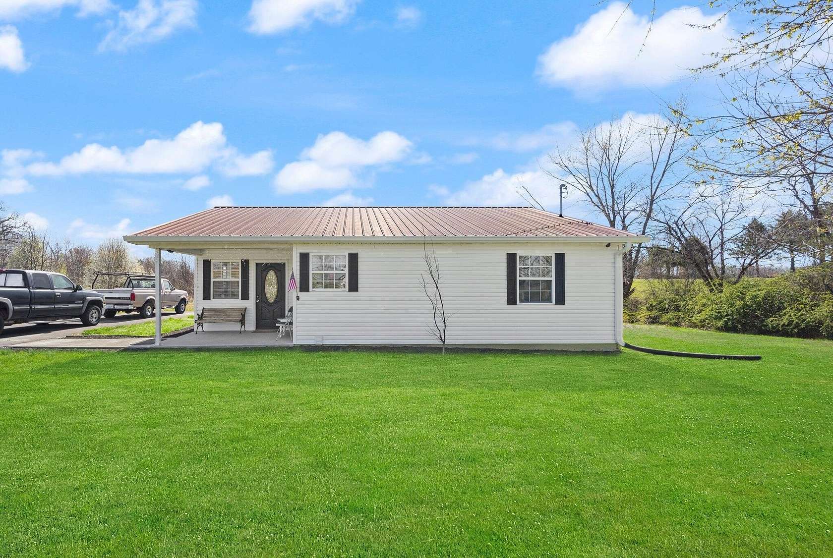 1.5 Acres of Residential Land with Home for Sale in Russell Springs, Kentucky