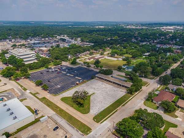 1.9 Acres of Commercial Land for Sale in Arlington, Texas