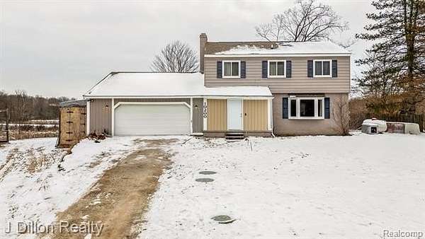 1.52 Acres of Residential Land with Home for Sale in Holly, Michigan