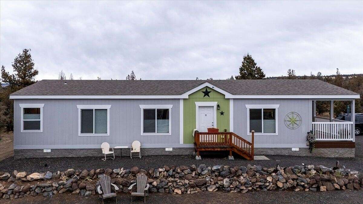1.8 Acres of Residential Land with Home for Sale in Prineville, Oregon