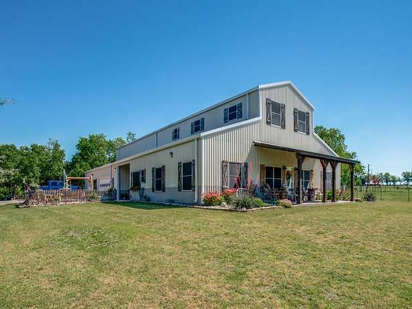 2 Acres of Land with Home for Sale in Melissa, Texas
