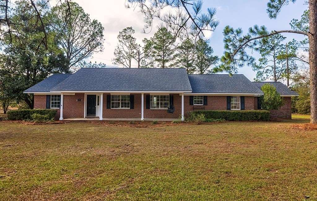 2 Acres of Land with Home for Sale in Bainbridge, Georgia