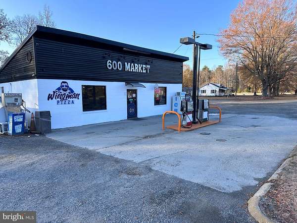 1.7 Acres of Mixed-Use Land for Sale in Ruther Glen, Virginia