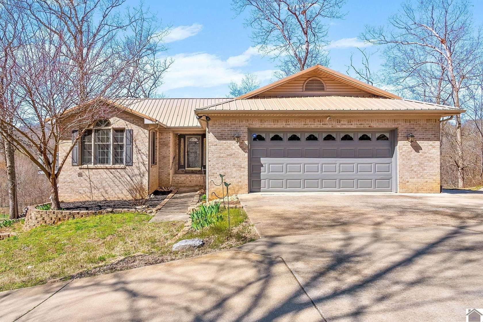 1.6 Acres of Residential Land with Home for Sale in Cadiz, Kentucky