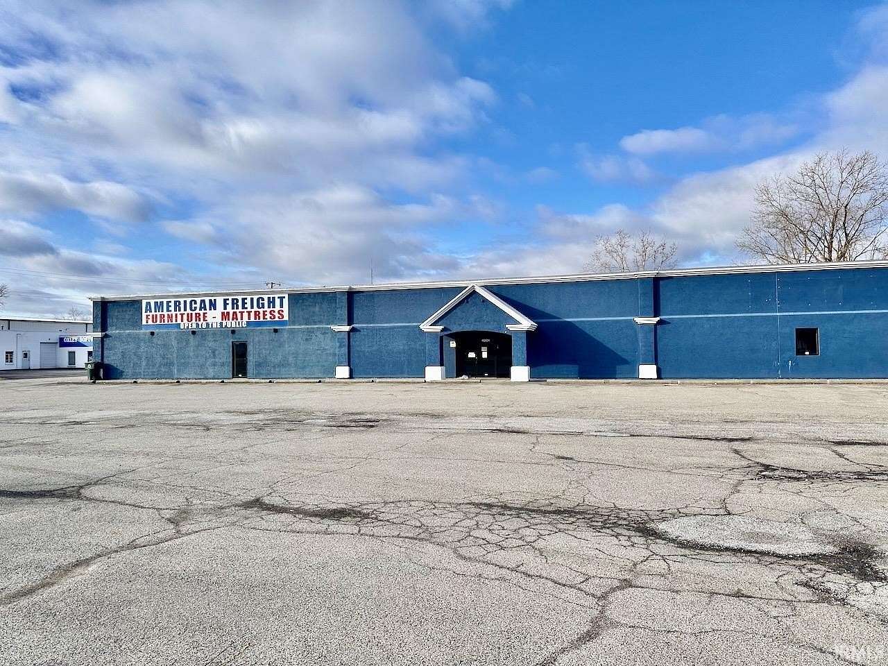 1.84 Acres of Commercial Land for Sale in Muncie, Indiana