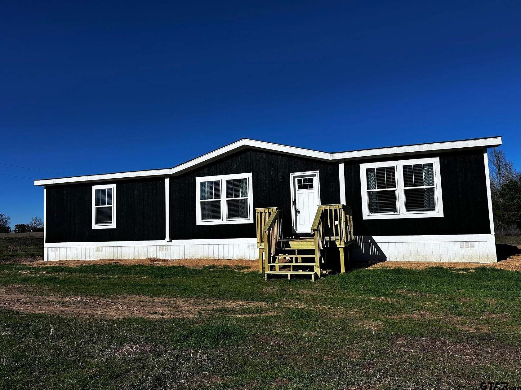 1.5 Acres of Residential Land with Home for Sale in Alba, Texas