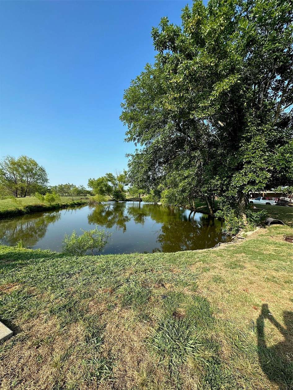 1.8 Acres of Land with Home for Sale in Kaufman, Texas