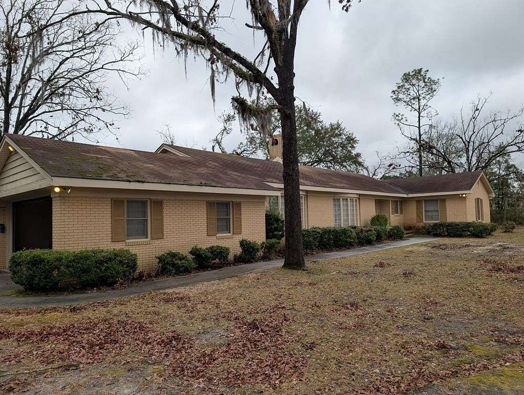 2 Acres of Land with Home for Sale in Valdosta, Georgia