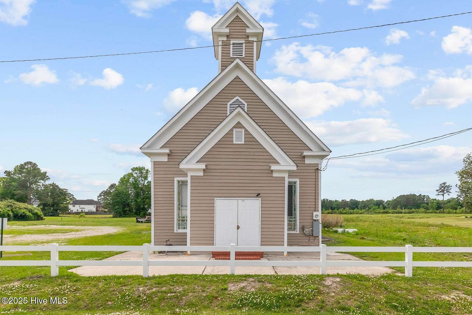 1.59 Acres of Improved Residential Land for Sale in Jacksonville, North Carolina