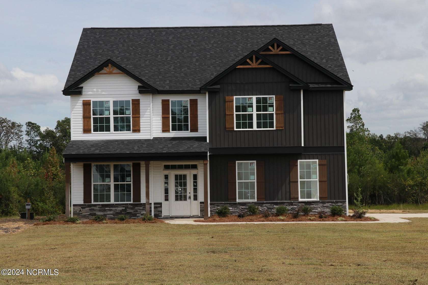 1.52 Acres of Residential Land with Home for Sale in Fayetteville, North Carolina