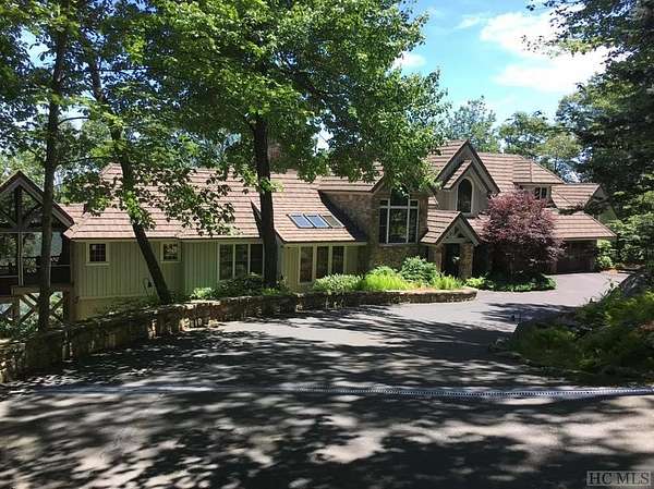 1.55 Acres of Residential Land with Home for Sale in Lake Toxaway, North Carolina