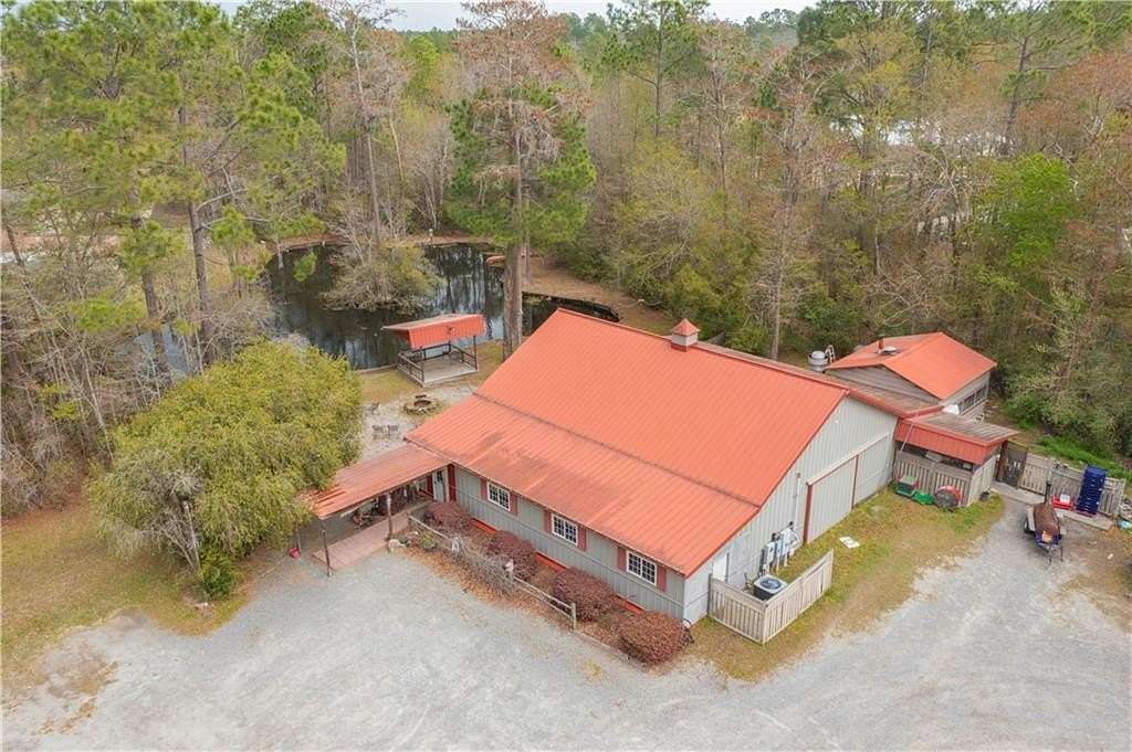 1.53 Acres of Improved Commercial Land for Sale in Jesup, Georgia