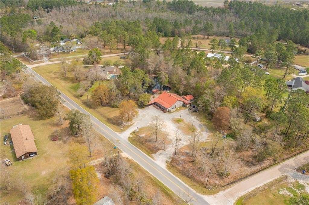 1.53 Acres of Improved Commercial Land for Sale in Jesup, Georgia