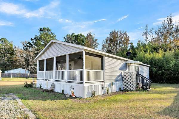 1.69 Acres of Residential Land with Home for Sale in St. George, South Carolina