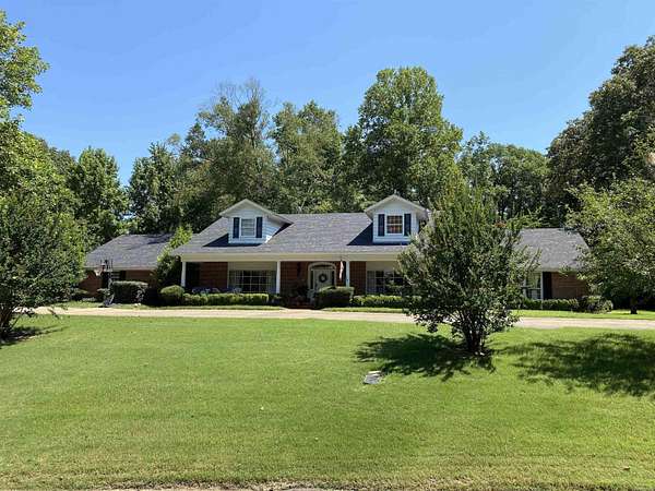 1.5 Acres of Land with Home for Sale in Helena, Arkansas