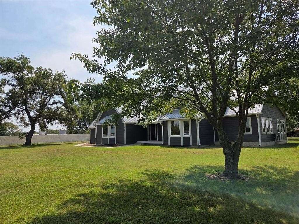 1.5 Acres of Residential Land with Home for Sale in Fort Scott, Kansas