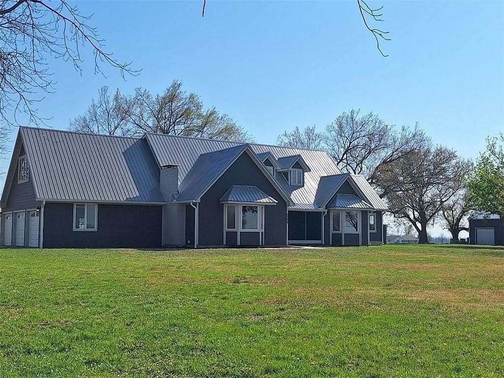 1.5 Acres of Land with Home for Sale in Fort Scott, Kansas