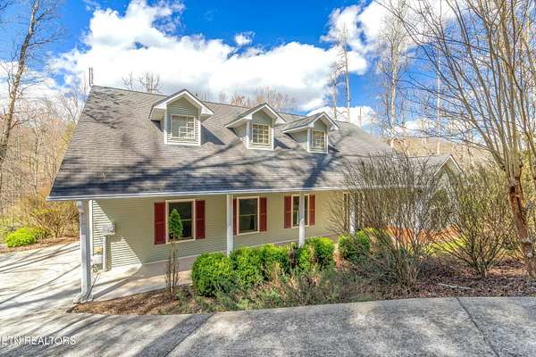 1.73 Acres of Residential Land with Home for Sale in Rockwood, Tennessee