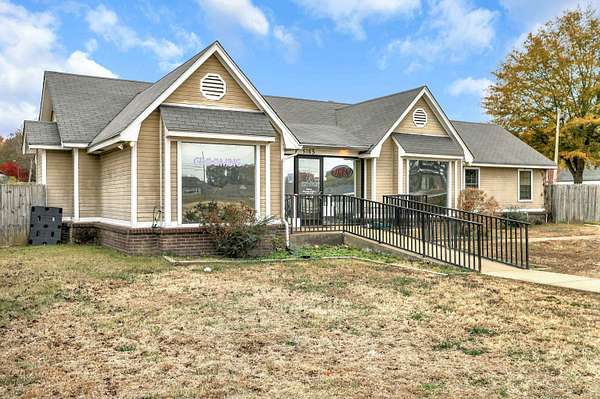 1.75 Acres of Commercial Land for Sale in Southaven, Mississippi