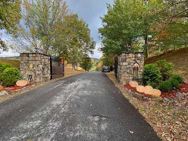 1.39 Acres of Residential Land for Sale in Murphy, North Carolina