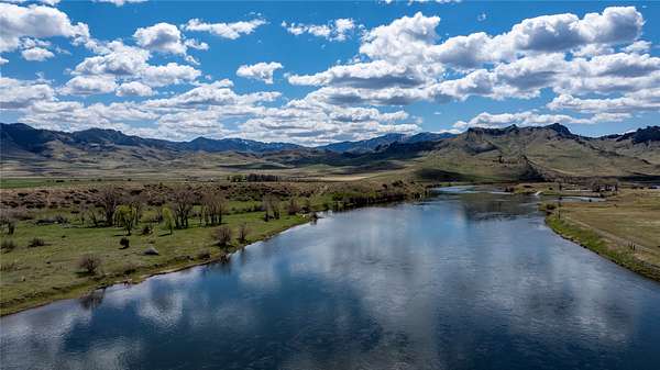 20 Acres of Recreational Land for Sale in Cascade, Montana