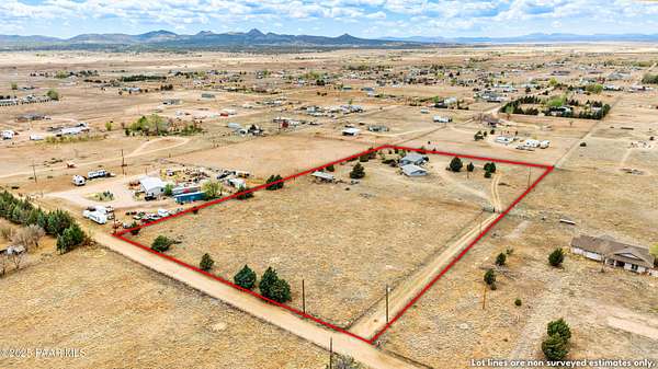 5 Acres of Residential Land for Sale in Paulden, Arizona