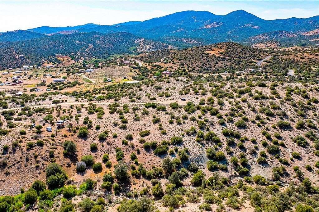 2.32 Acres of Land for Sale in Tehachapi, California
