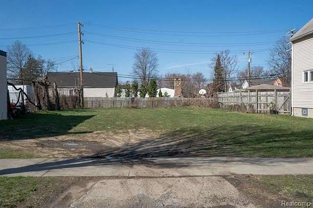 0.08 Acres of Commercial Land for Sale in Detroit, Michigan